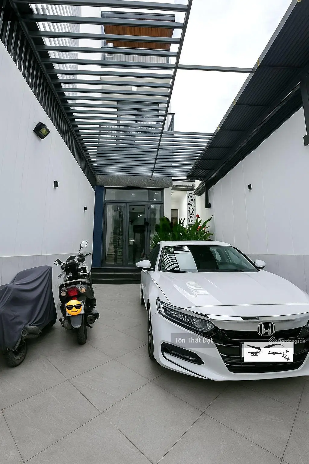 Nhà 4 tầng cưc đẹp,137m2, mặt tiền đường oto, Đỗ Xuân Hợp, Phước Long B, Quận 9