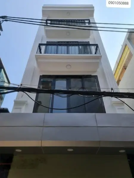 Bán NR 68m2 tại Minh Khai, 12 tỷ, 8PN, 8WC, giá cực chất nhà có thang máy.
