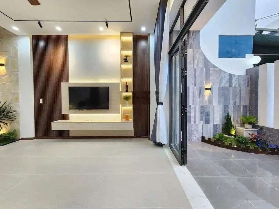 Tôi cần bán nhà Bùi Văn Thêm, Phường 9, Quận Phú Nhuận - Giá:4tỷ25/65,5m2 (4,2x15,6m) pháp lý chuẩn