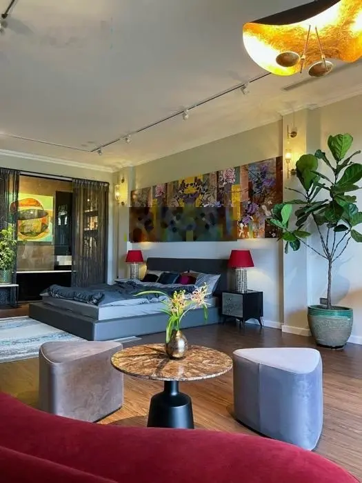 Bán toà nhà mặt vườn hoa Phố Trạm-Vỉa hè-Kinh doanh,thang máy .Giá đầu tư.Dt:85m2,mt:4,5m,7 tầng