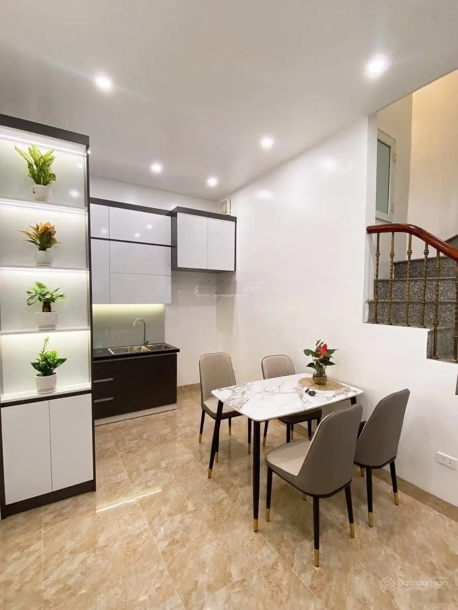 Thổ Quan 30m2 x 5tầng, trước nhà SH quay đầu, 2 thoáng gần phố, nhỉnh 4,6tỷ