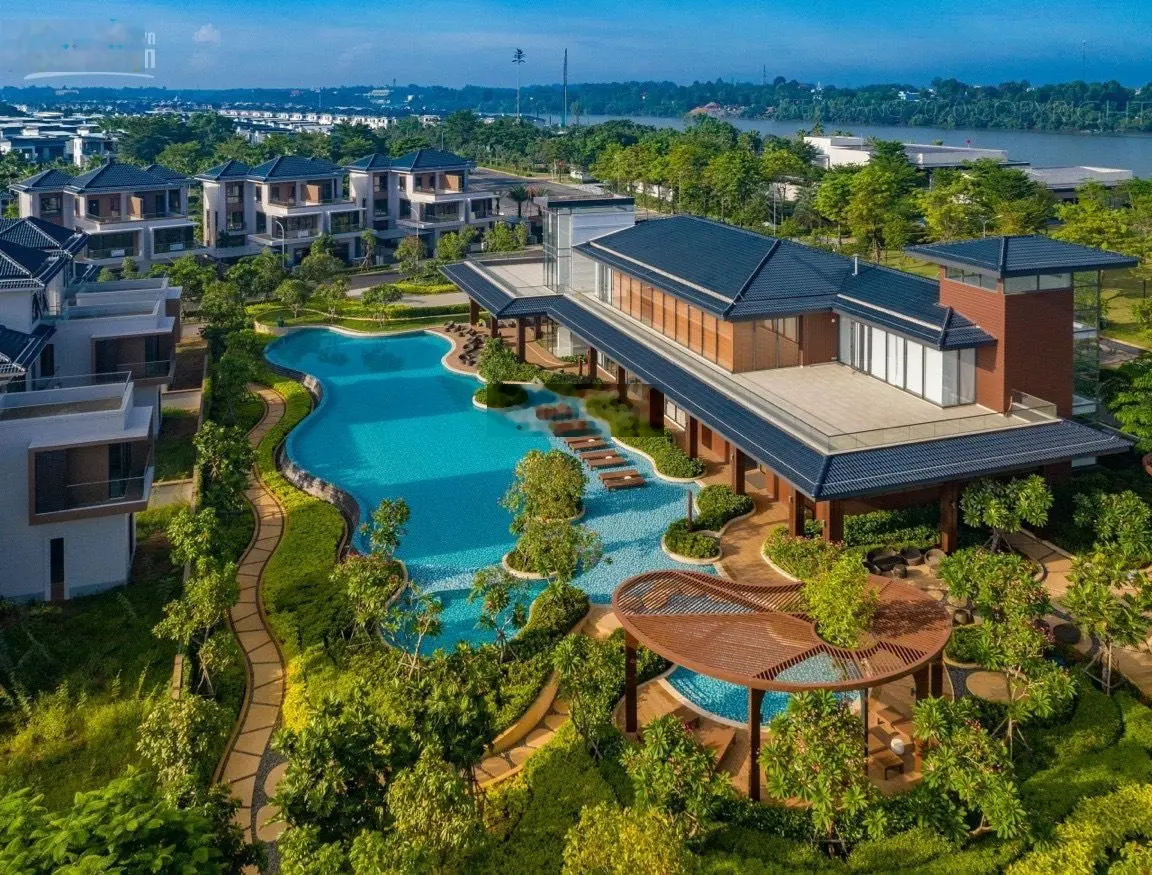 Căn duy nhất biệt thự Pháp Swanbay, 8x20m - view cực đẹp, trực diện sông, công viên - giá rẻ đầu tư