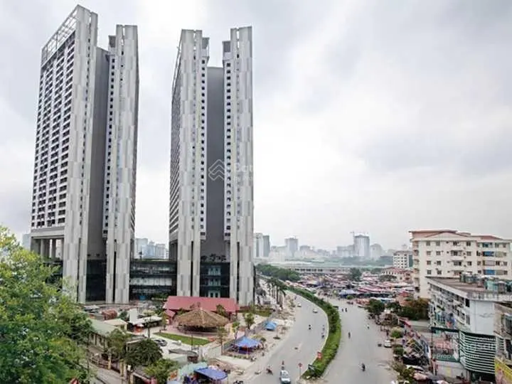 Hàng Hiếm! Căn hộ 4PN 4 Ban Công, DT 198m2, full nội thất nhập khẩu. giá rẻ. Cam kết báo đúng giá