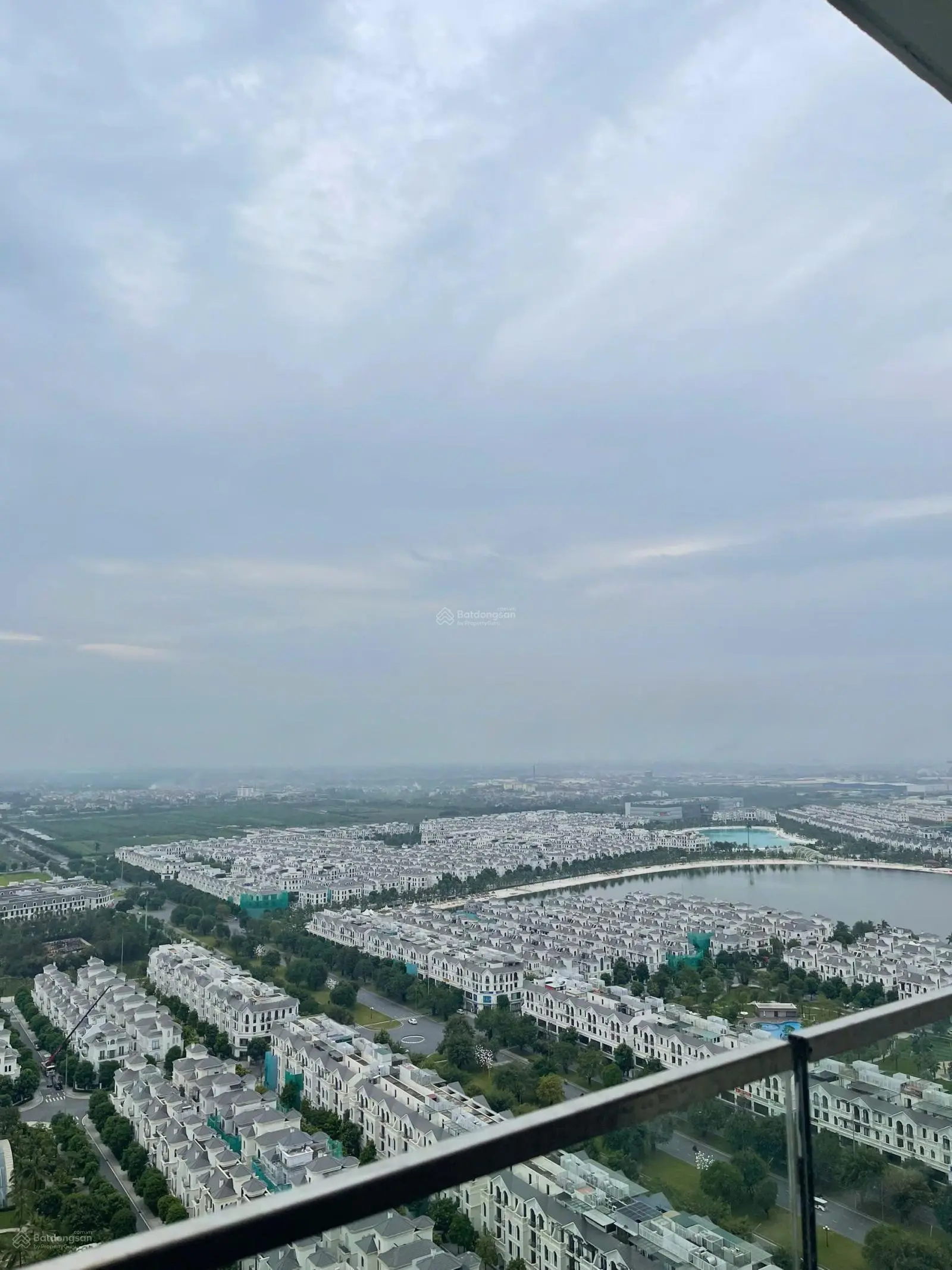 Bán căn hộ masteri water front, giá siêu hời chỉ 3,7 tỷ vnd, view đẹp tại gia lâm