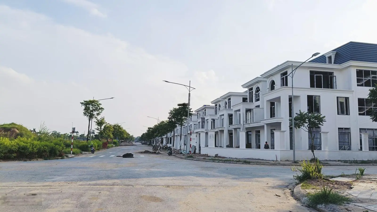 Căn góc biệt thự song lập với 395m2, mặt tiền 40m, chỉ 5x triệu/m2 đất, duy nhất căn vào tiền 30%.