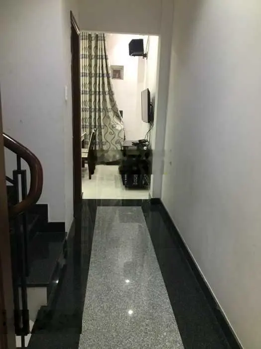 Bán nhà 3 tầng ngang gần 9m (8.6 x 13) sát mặt tiền Nguyễn Hữu Cảnh Bình Thạnh, hẻm 6m oto vào nhà