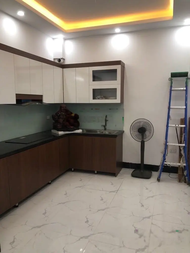 BÁN NHÀ ĐẸP NHẤT NGUYỄN CHÍ THANH_ĐỐNG ĐA_ĐƯỜNG RỘNG THÊNH THANG, DT 65M_5 TẦNG, MT: 4,5M_HƠN 15 TỶ