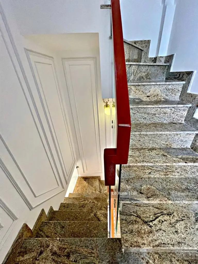 Nhà đẹp Phó Cơ Điều Q11, 3 lầu ST, DT 4x12m, cách MT 10m, gần bệnh viện. Giá chỉ 7.6 tỷ TL