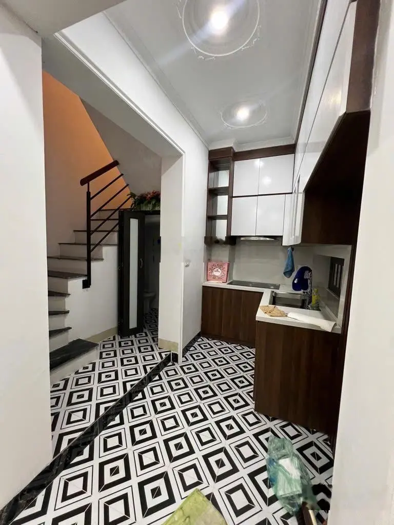 Nhà đẹp ở ngay - thiết kế hiện đại - hộ khẩu Hoàn Kiếm - 2 bước ra phố giá chỉ 10.5 tỷ