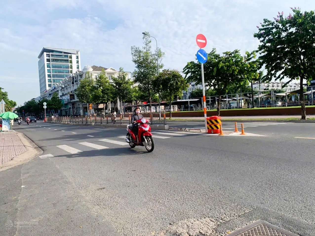 Siêu vị trí ! nhà đối diện E-MART , HXH 6m thông , đường Phan Văn Trị , giá nhỉnh 9 tỷ , dt 76 m2