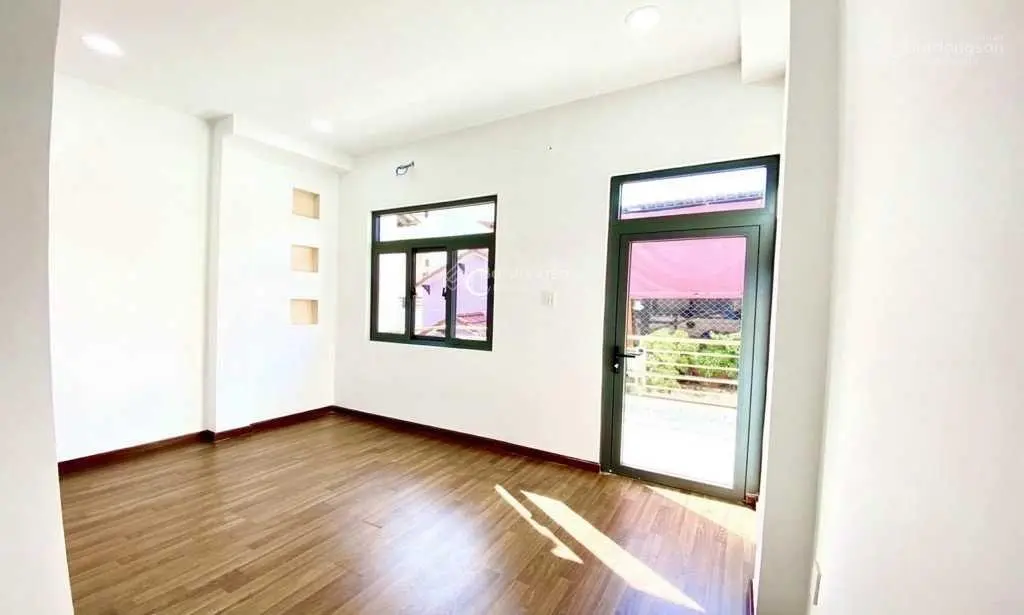Nhà đẹp - HXH - SHR - dòng tiền 8tr - Lâm Văn Bền - nhỉnh 3 tỷ thương lượng