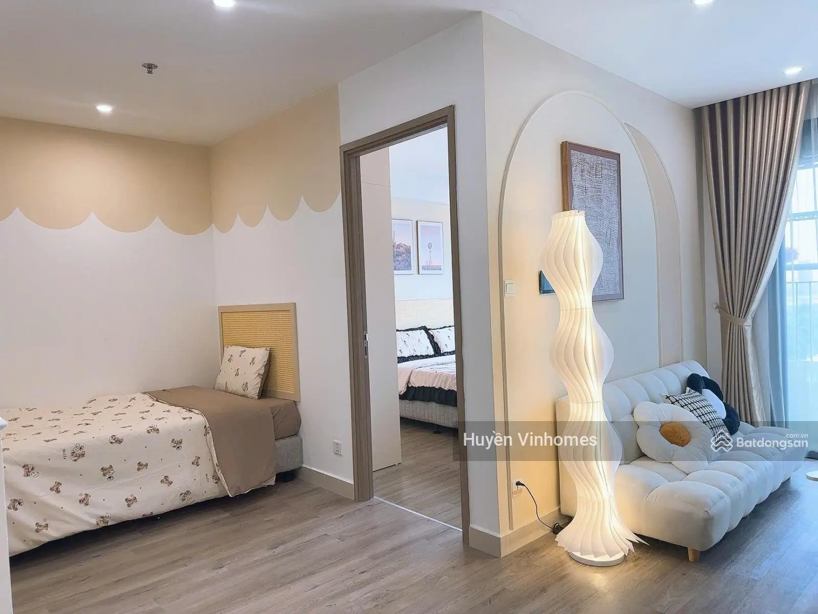 Siêu hót căn hộ 1N + 1,1VS 47m2 tặng full nội thất giá 2.1 tỷ KDT Vinhomes