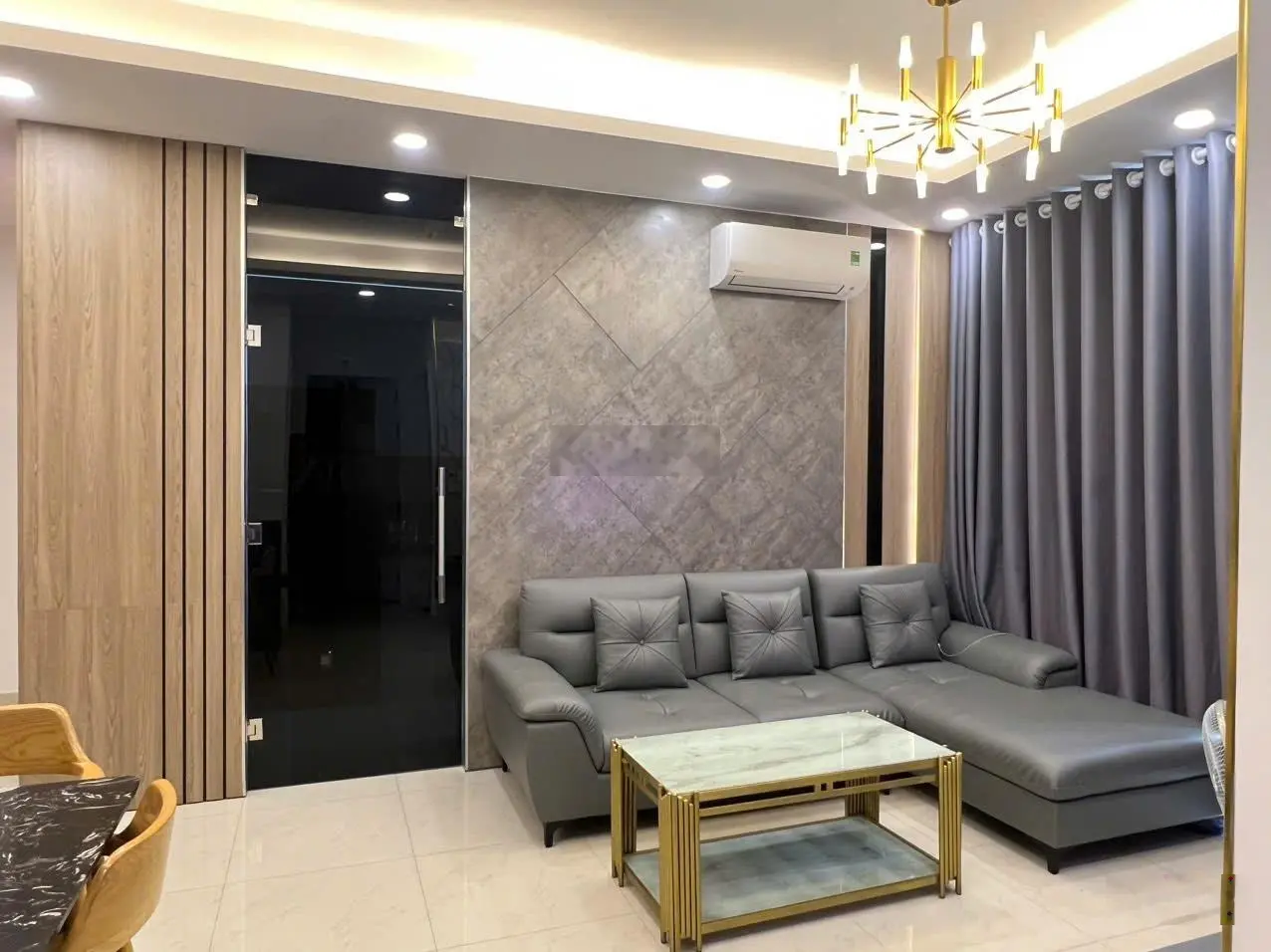 Rỗ hàng giá tốt PKD Hưng Thịnh căn hộ Saigon Mia 2PN từ 3,1-3,8 tỷ. Căn 3PN 3,950 tỷ. Gần ĐH RMIT