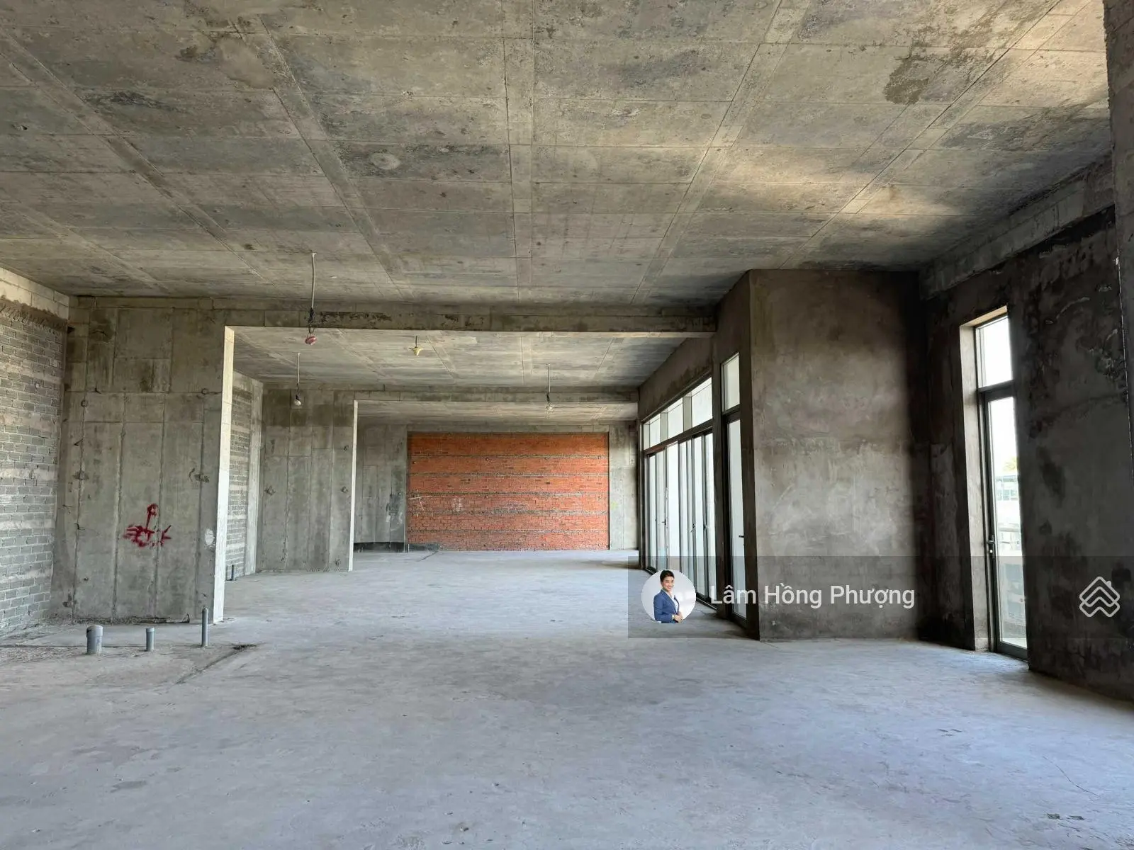 Bán Penhouse 237m2 An gia skyline quận 7 giá 11.6 tỷ có sổ hồng sẵn 0939 220 ***