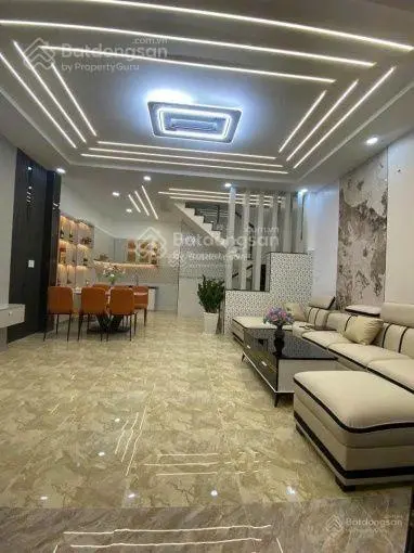 Bán gấp nhà Bùi Minh Trực, Q8 40m2, gần siêu thị, công viên, SHR, HXH. LH 0922811690 Ngân