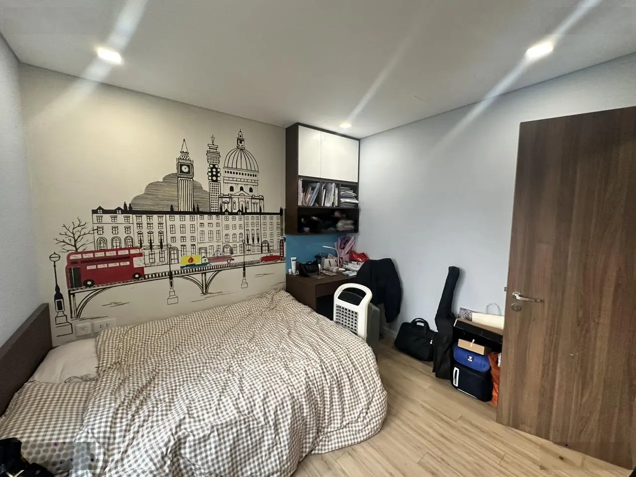 Bán căn góc 3pn2vs, CC Rivera Park giá 9,1 tỷ vnd, diện tích 110m2 tầng cao có slot ô tô