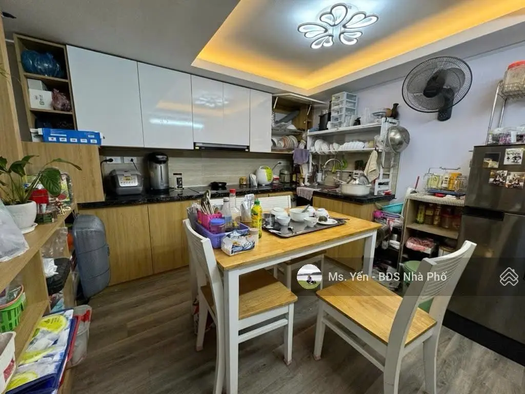 Bán nhà riêng tại Vạn Phúc. 35m2 x 5T, ô tô gần, giá 6 tỷ 75