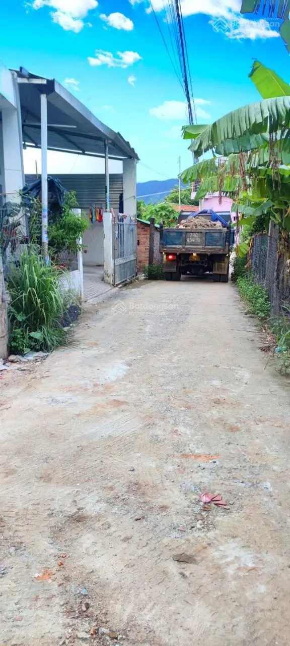 Cần tiền bán gấp lô đất đẹp gần ngay khu công nghiệp Suối Dầu, Cam Lâm, Khánh Hòa