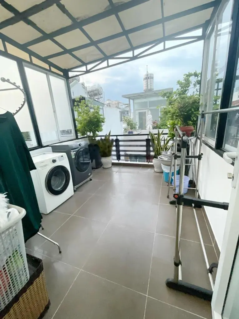 *Hồ Con Rùa* [41m2 - 5 tầng] Phạm Ngọc Thạch-