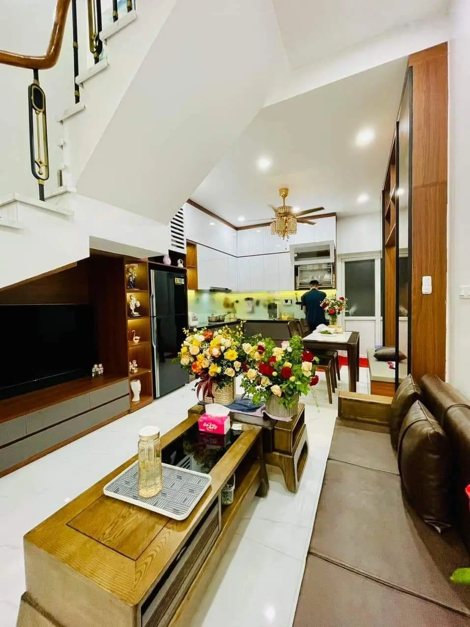 Bán Gấp nhà lưu Hữu phước 66m2 x 4 tầng mặt tiền 4,2m nhà dân xây xung quanh ngập tràn tiện ích