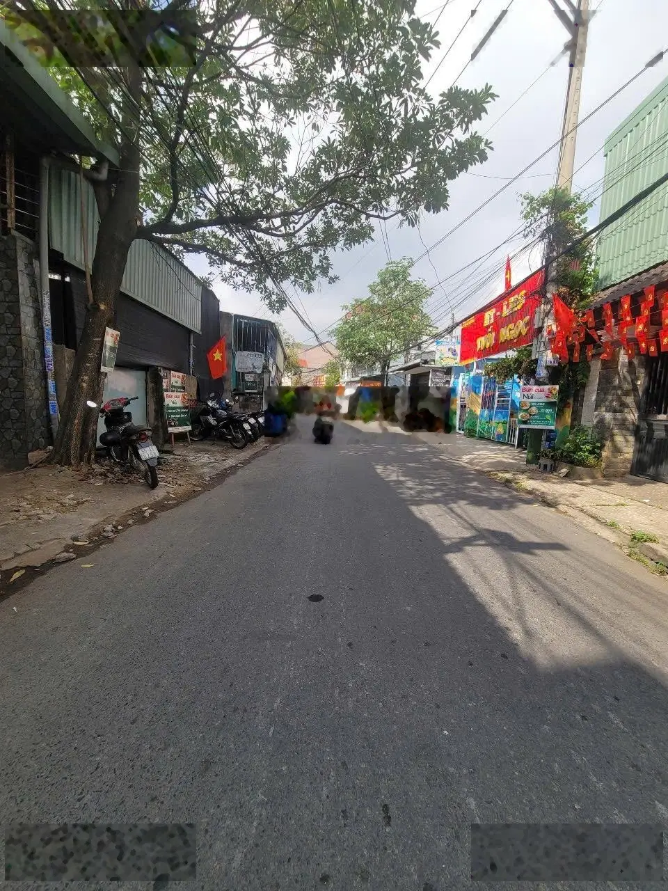 Nhà gần sân vận động Dĩ An, đường 6m thông