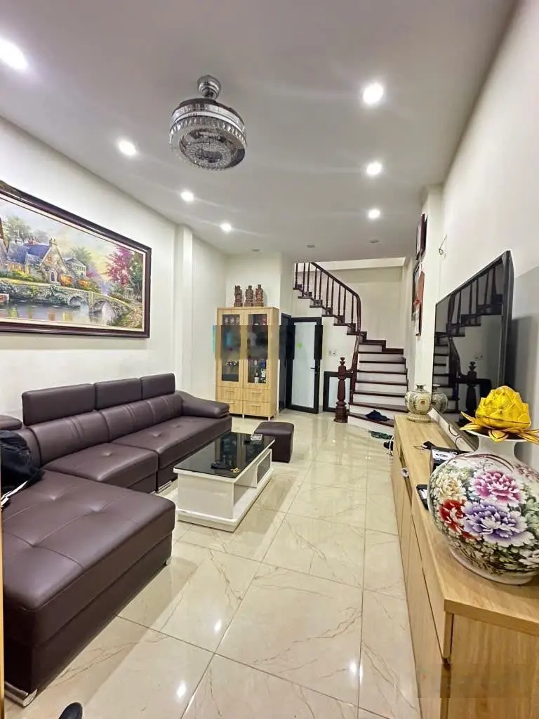 Chính chủ bán nhà An Dương Vương - Tây Hồ 39m2, 5 tầng, 6.5 tỷ