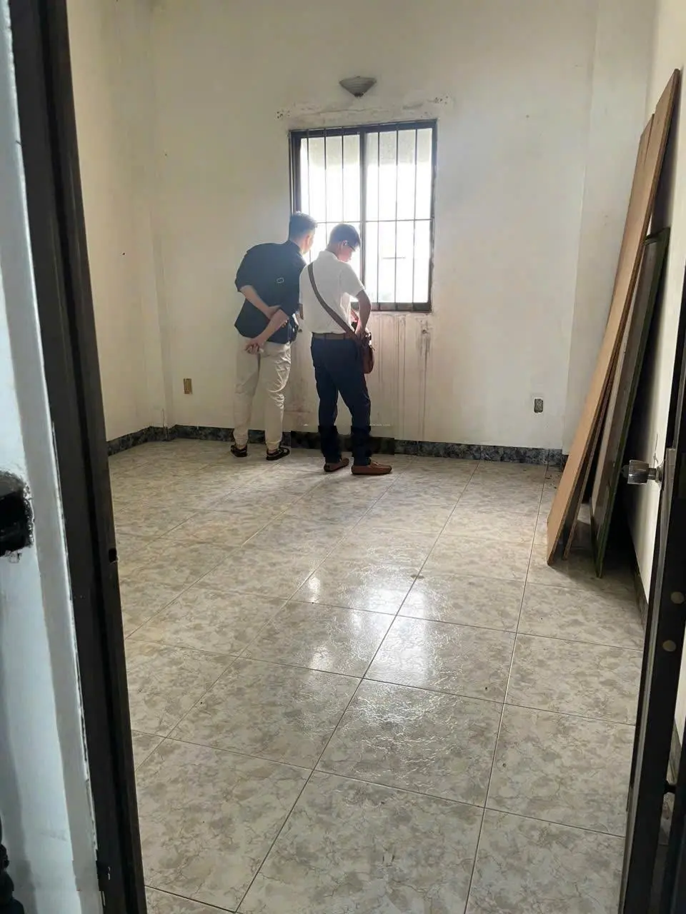 Bán nhà mặt phố Trần Quốc Thảo, 25 tỷ, 80m2, 4PN, 3WC, nhiều tiện ích đẹp chỉ với