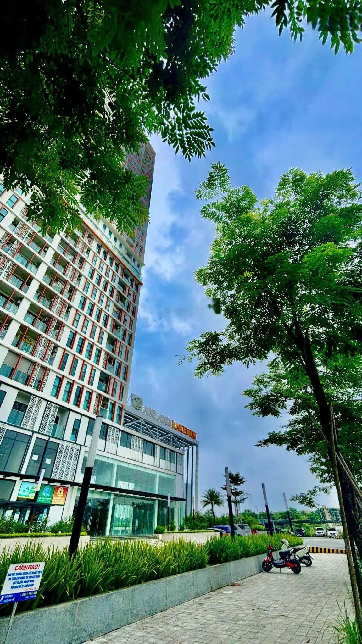 CHÍNH CHỦ BÁN CĂN 100M2 CC ANLAND LAKE VIEW 3PN 2WC, SẴN SỔ, FULL NỘI THẤT. GIÁ BÁN 5,5 TỶ.