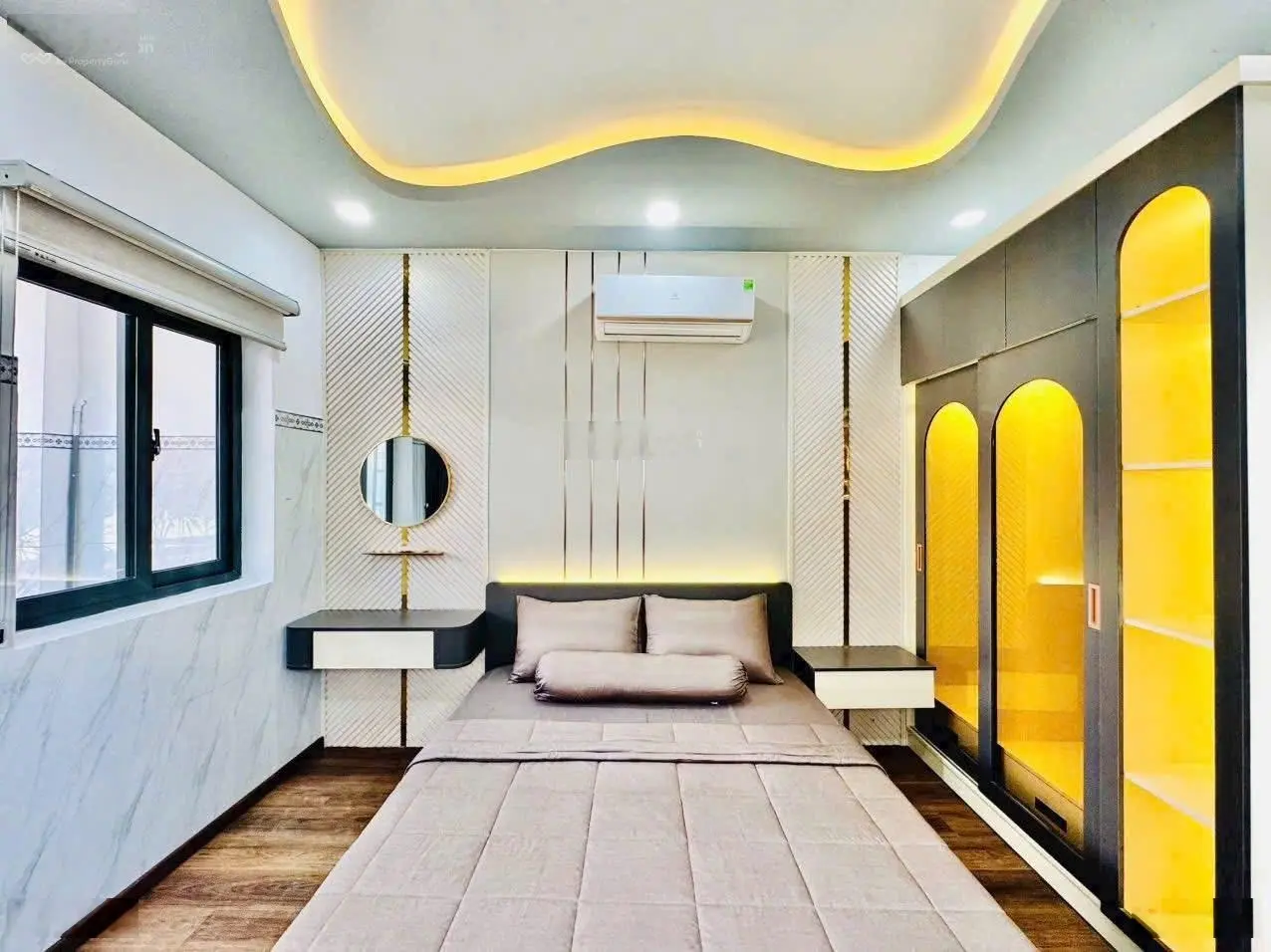 Gấp! Bán nhà 43m2 xây 2 tầng Đồng Đen, Tân Bình giá 2tỷ350. Gần Đại Học Văn Hiến. Hẻm 6m, sổ riêng