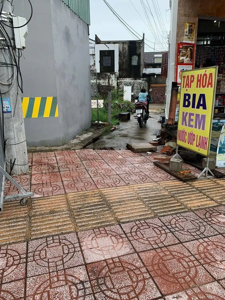 Cần bán gấp nền đất ngay phường 3 thành phố Vĩnh Long, chỉ 15tr/m2. Liên hệ: 0938 095 ***