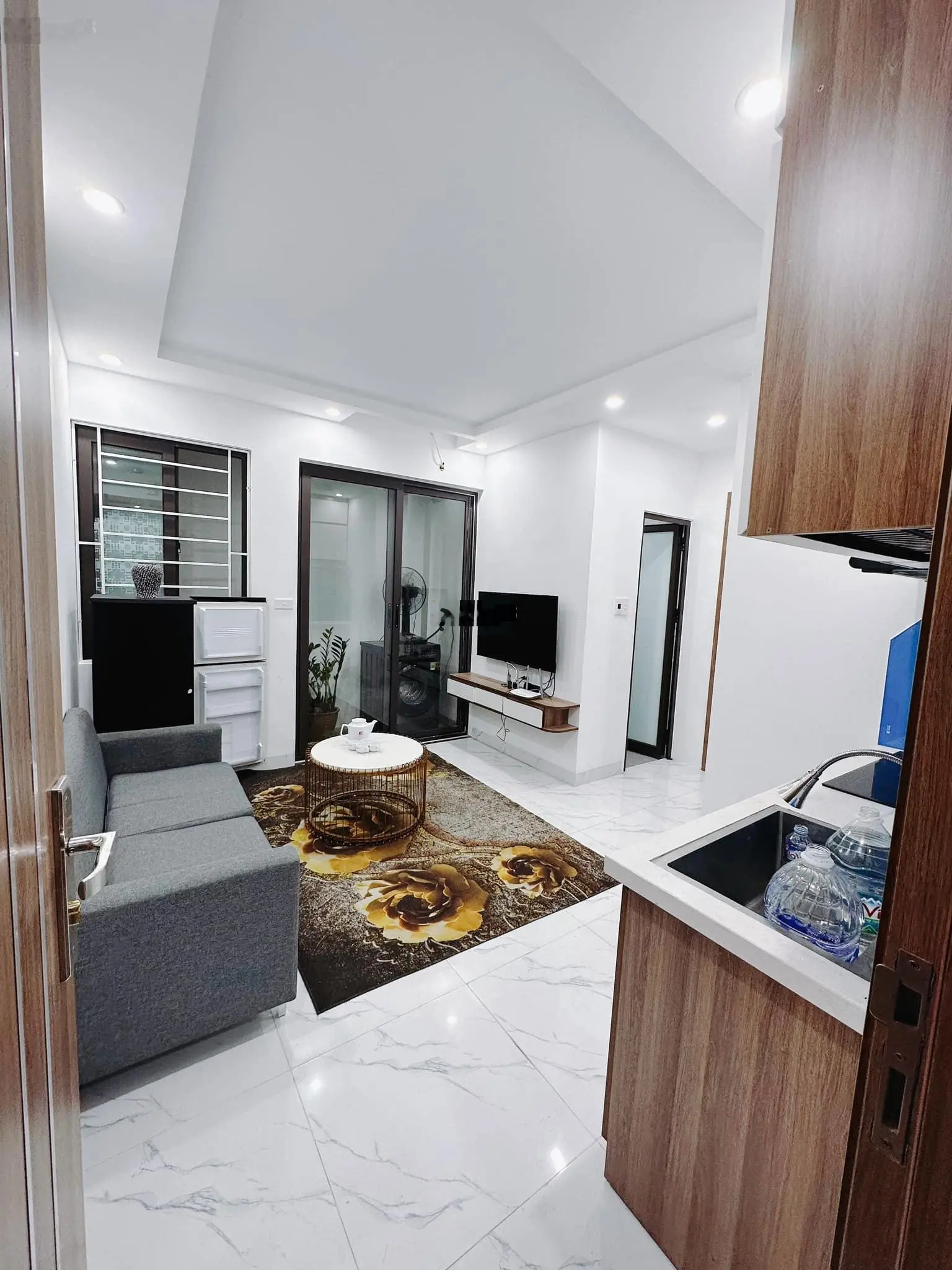 Bán tòa CHDV Khâm Thiên- Đống Đa, 110m2*8T, MT 9M, 28 phòng KK, đủ PCCC, ngõ 4M, dòng tiền 8%/năm!
