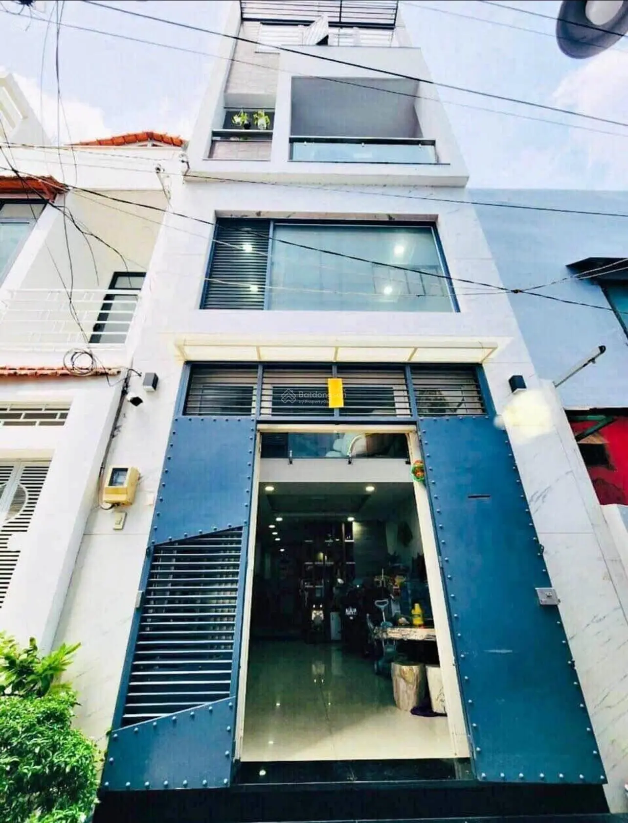 Giảm 600 tr bán nhanh nhà Nguyễn Văn Giai,Q1. Giá:4,28tỷ/66m2(4x16,5m).Gần chợ Đa Kao.Đang cho thuê
