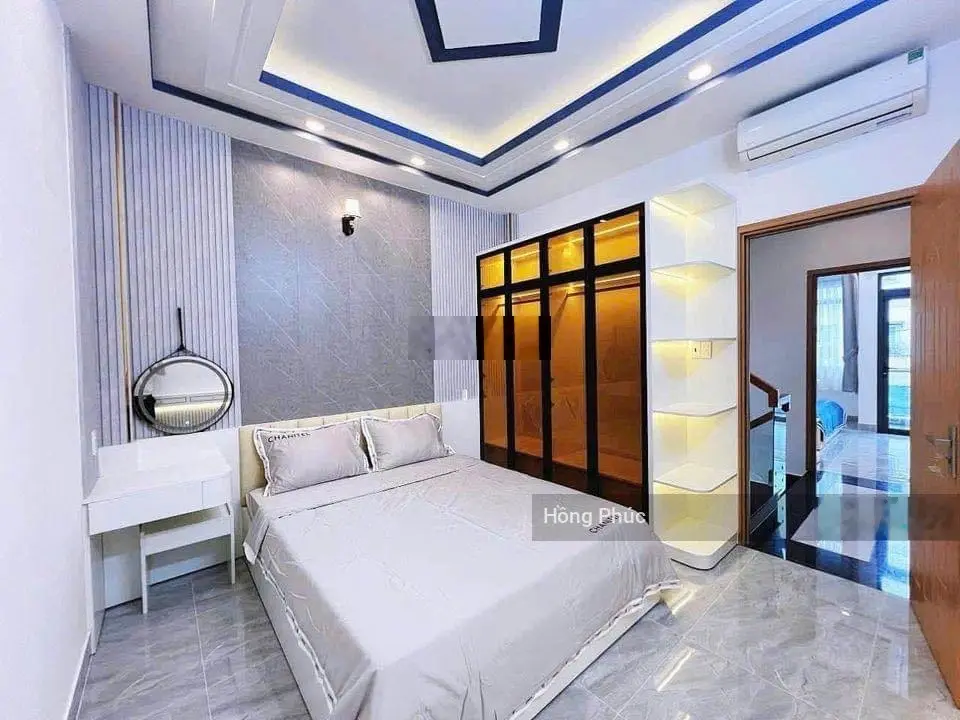 Chủ nhờ bán gấp nhà HXH đường Cửu Long, P.2, Tân Bình. 80m2, SHR. 1T 2L. Giá 8.65 tỷ
