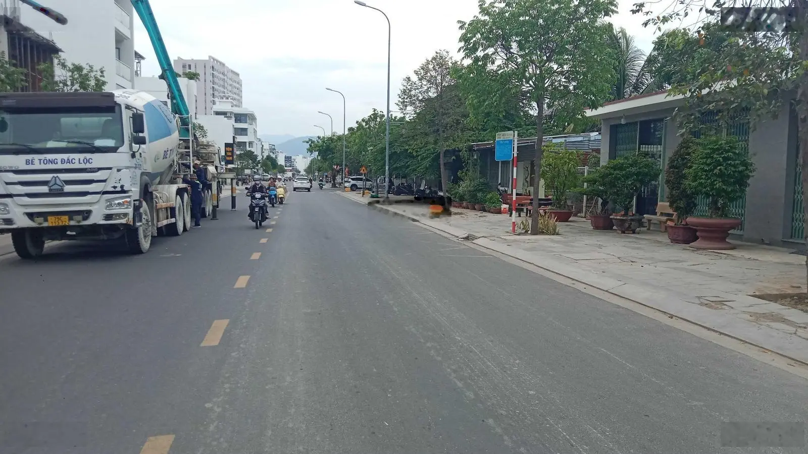 Bán đất đường số 4 VCN Phước Hải giá rẻ chỉ 69 triệu/m2. Liên hệ 0828 196 *** Hoàn