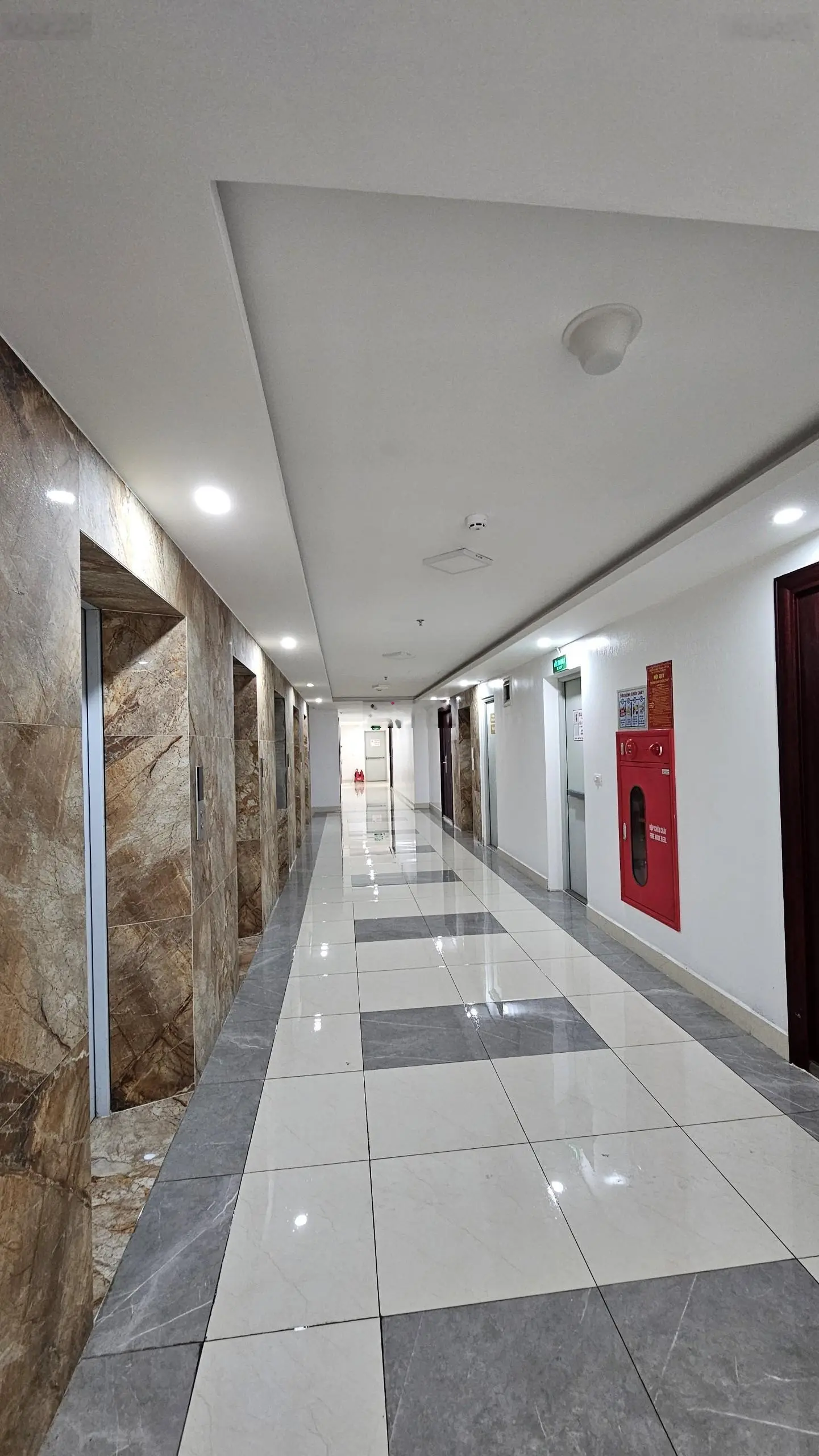 Gia đình cần bán gấp căn hộ 2PN đẹp nhất hướng đẹp dự án Tecco Elite City