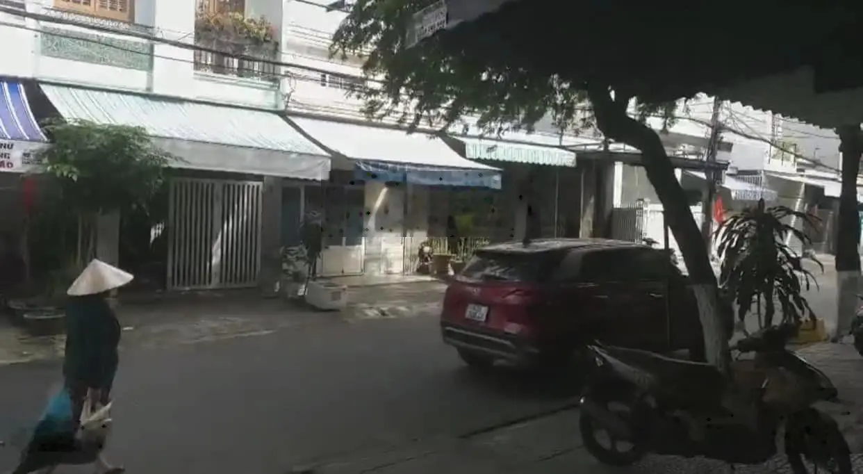 Bán nhà 2 tầng gần Tiểu La, Nguyễn Hữu Thọ, Hòa Cường Bắc, gần 2 chợ, gần trường học, vào ở luôn