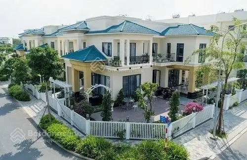 Bán Biệt Thự Senturia An Phú Đông-Quận 12 View đẹp 218m2 chỉ 19.9 tỷ Có 1 căn