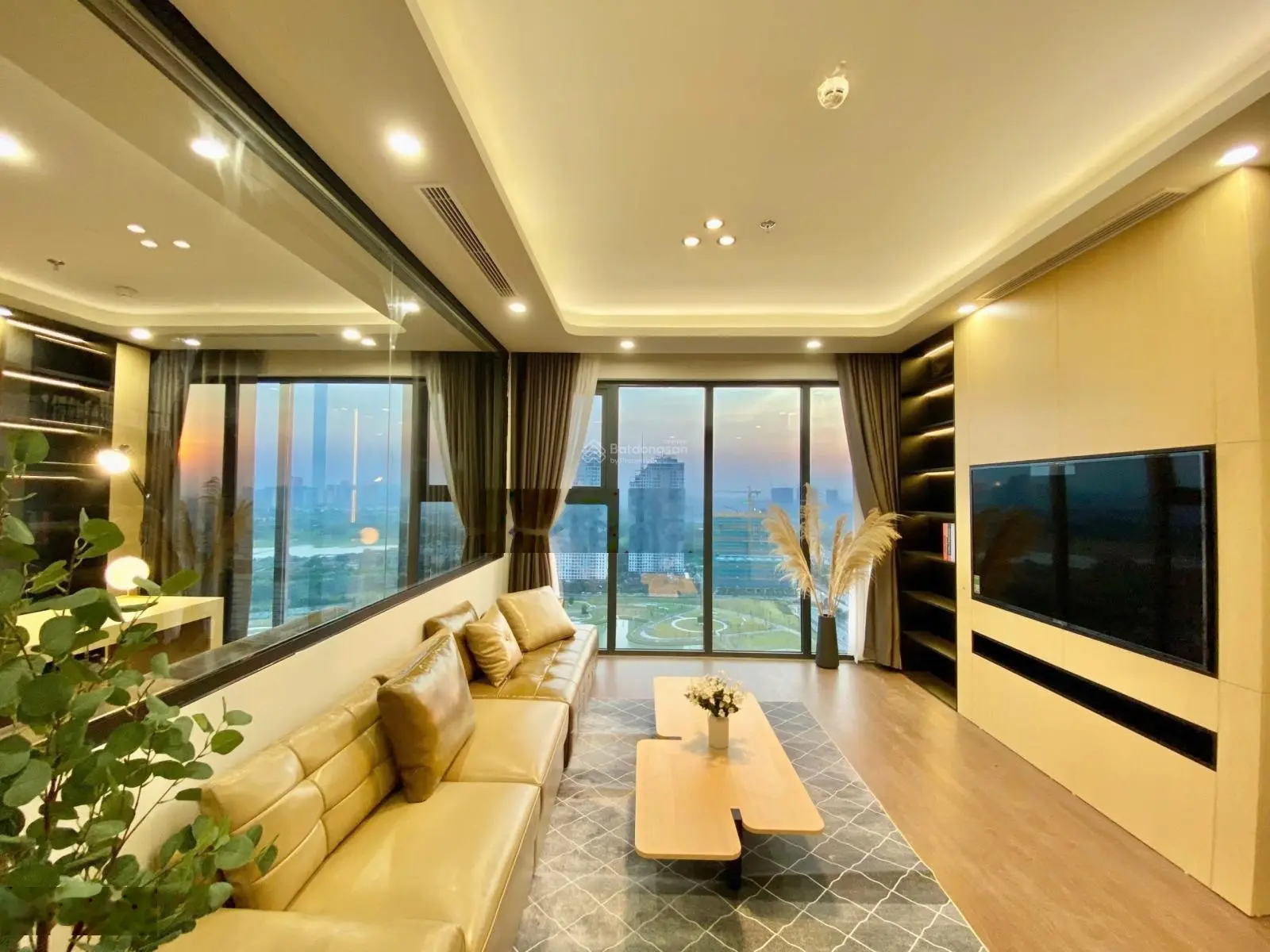 Chính chủ bán căn 3N chỉ 10tỷ - 120m2 Full đồ - BRG 25 Lê Văn Lương - Cam Kết rẻ nhất thị trường