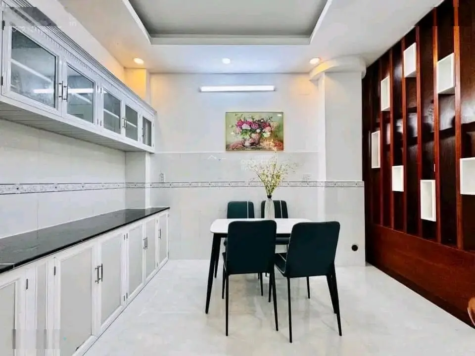 SANG NHƯỢNG GẤP 2 tỷ 550 nhà 43m2 Nguyễn Phúc Nguyên, Quận 3. Cách BV Mắt 100m thuận tiện di chuyển