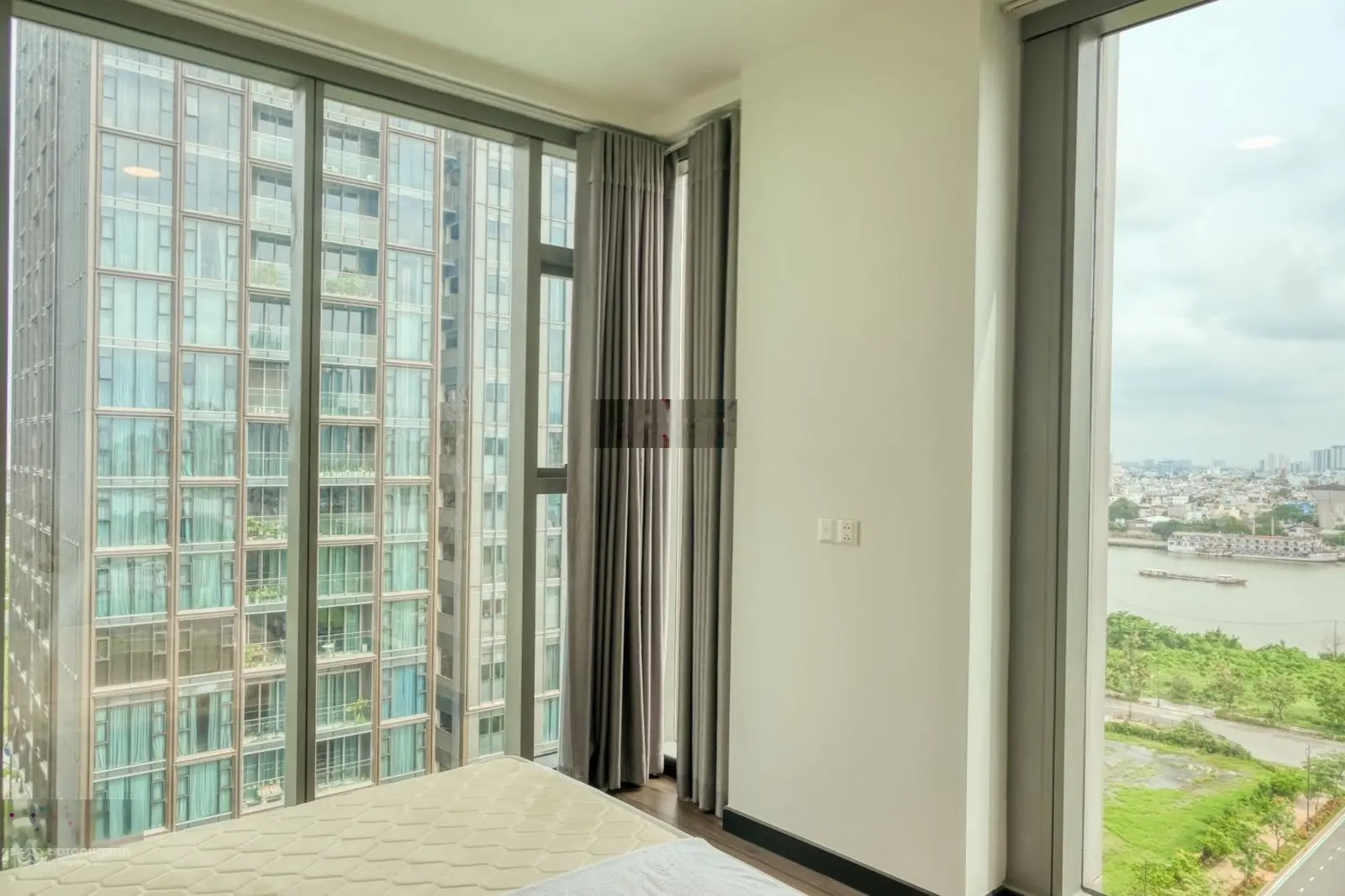 Bán căn 1PN Empire City Thủ Thiêm 64m2 tầng cao 8 tỷ bao gồm thuế phí sang nhượng, nội thất CĐT