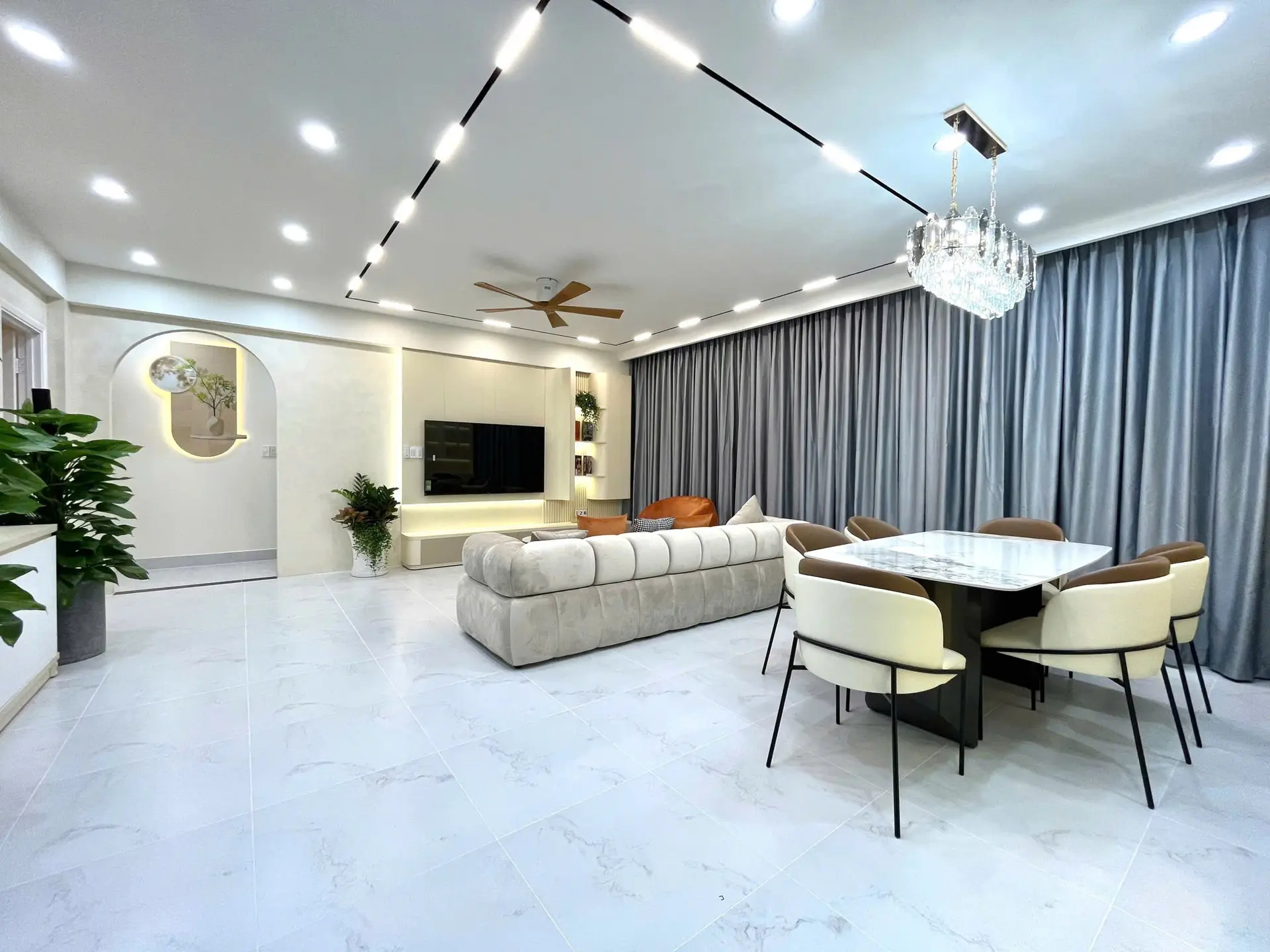 Bán căn hộ 130.1m2 3PN, 2WC nội thất mới đẹp gần trường Đinh Thiện Lý, sổ mới công chứng trong ngày