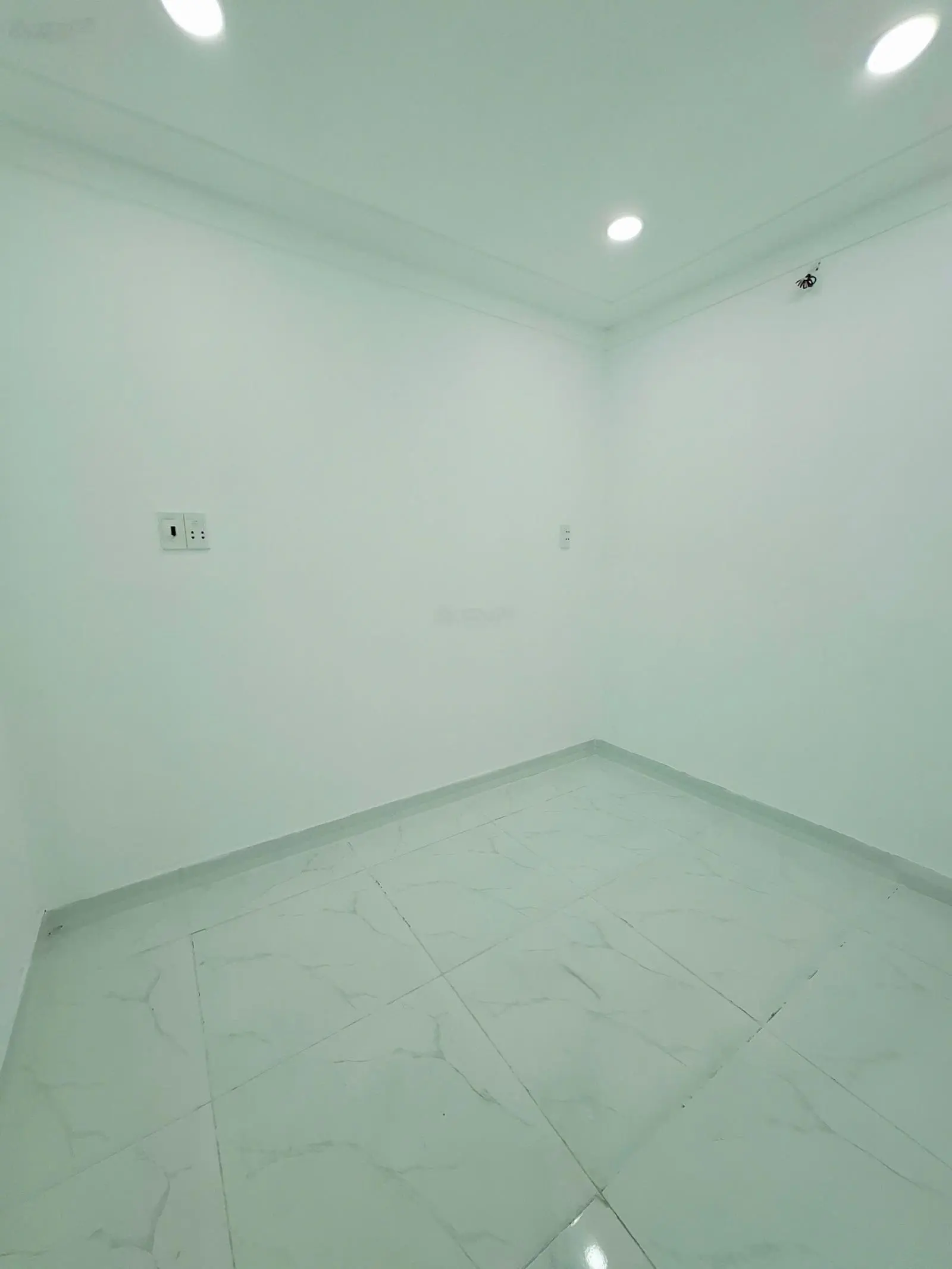 Nhà mới 1/ ngắn Nguyễn Văn Quá Quận 12 gần cầu Tham Lương. Giá 1tỷ030tr còn bớt