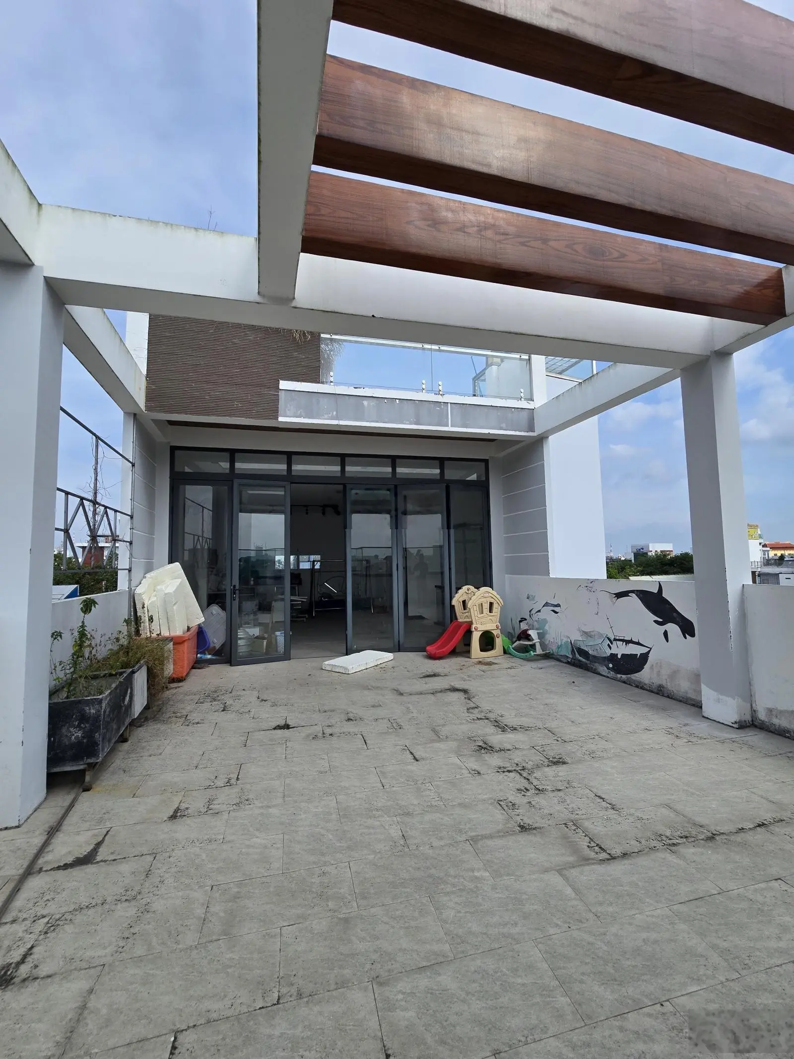 Bán nhà mặt phố đường Mậu Thân, giá ưu đãi 20,5 tỷVND, diện tích 96m2, view đẹp