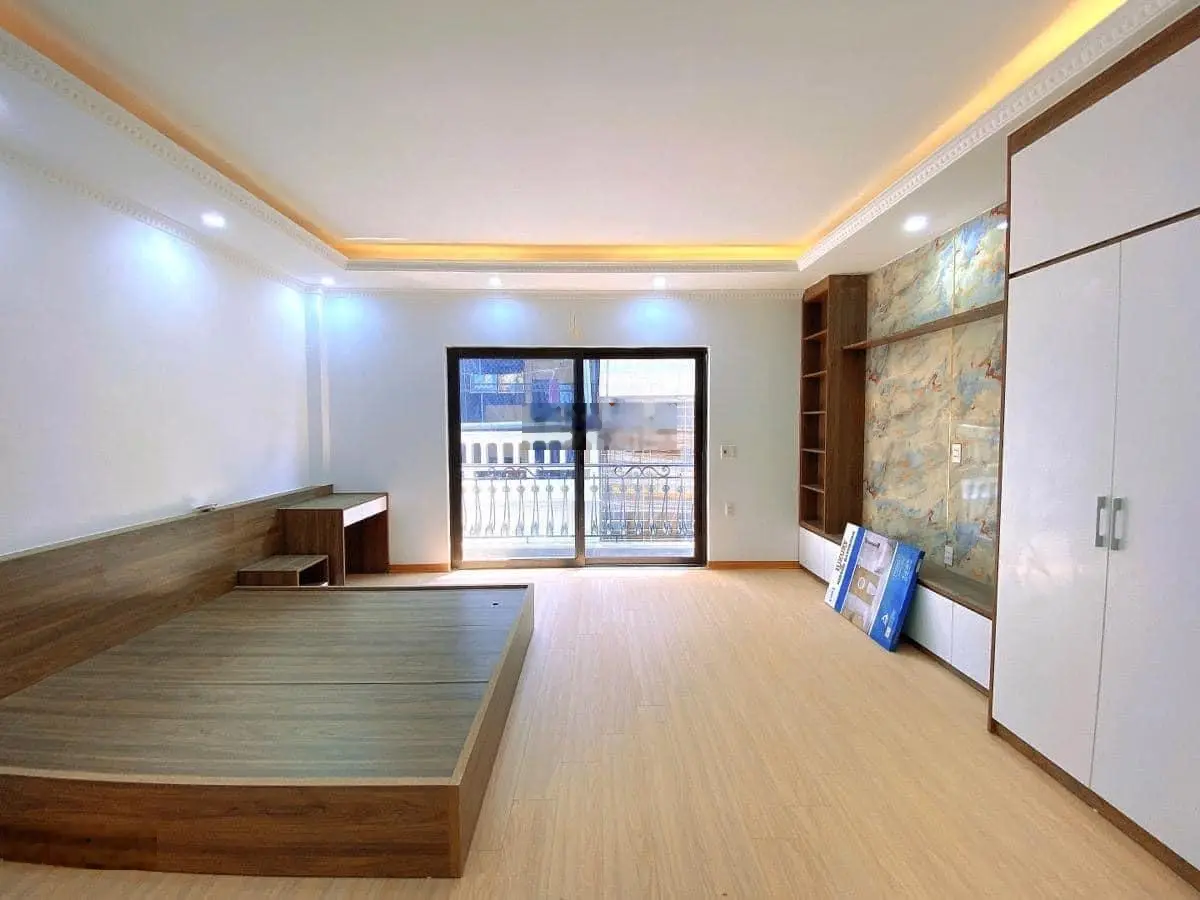 Bán nhà riêng phố Quan Nhân, ngõ ô tô - Thang máy - 20m ra phố - DT 38m2 - 7 tầng - giá nhỉnh 8 tỷ