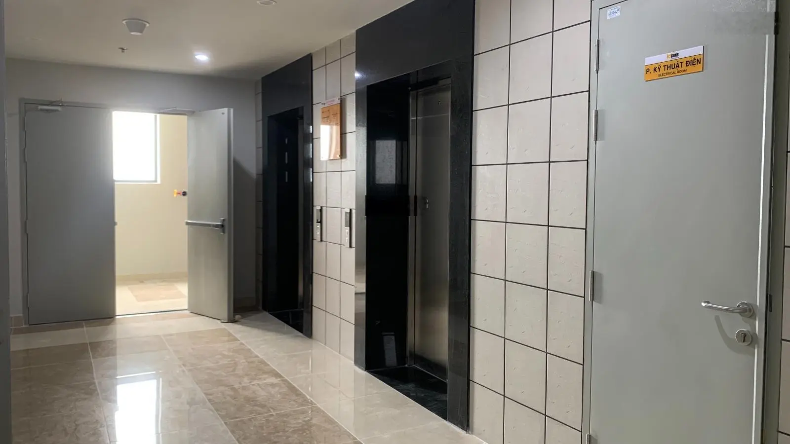 Một căn duy nhất!!! Chính chủ ngộp bank cần bán nhanh căn góc Bcons Polygon 2PN+2WC 56m chỉ 2.2 tỷ
