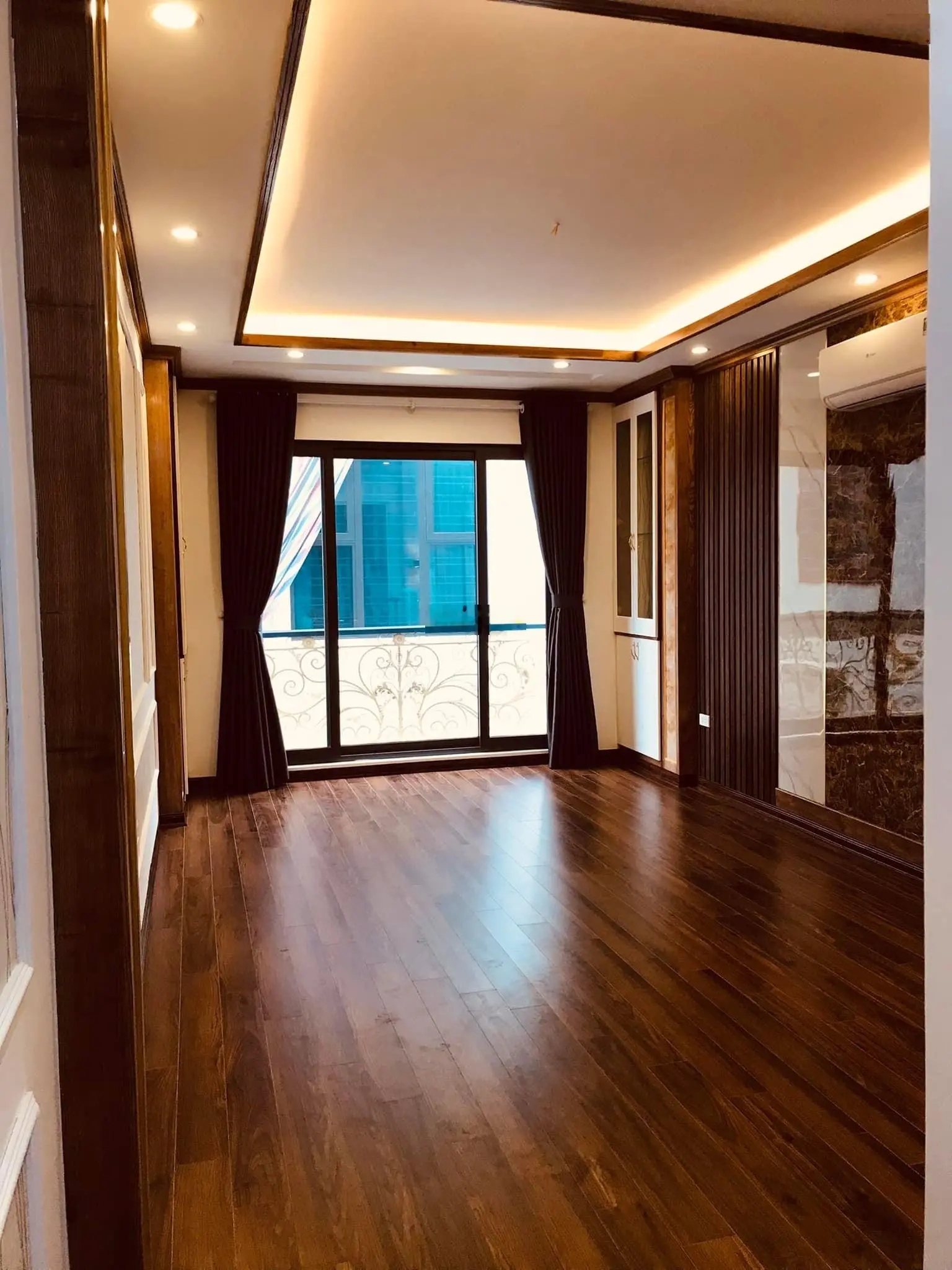 Bán nhà phân lô Kim Đồng ô to vào nhà ngõ 19 Kim Đồng vị trí ngõ thông ô bàn cờ. DT 65m2 cao 5 tầng
