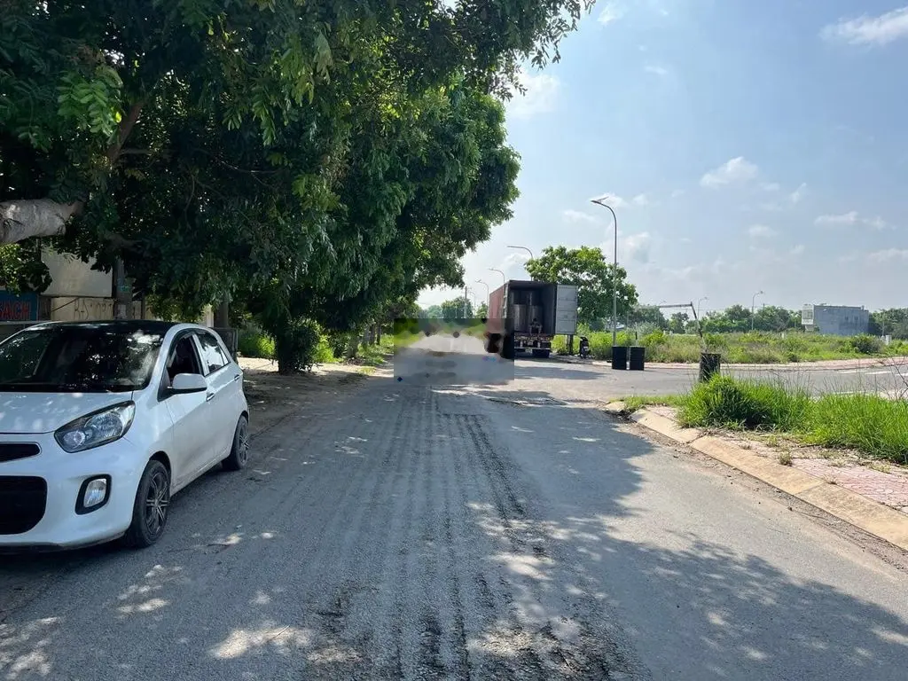 ANH BẢO ĐI ÚC ĐC CẦN THANH LÝ LÔ MT 152M2 SHR THỔ CƯ FULL CHỈ 555TR