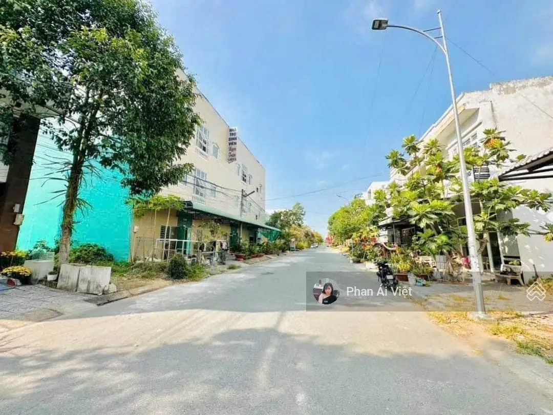 Kẹt tiền bán nhanh lô đất đẹp, Đ. Lưu Khánh Đức, Gần chợ Phường 2,Sóc Trăng,120m2/550tr,SHR,đất thổ