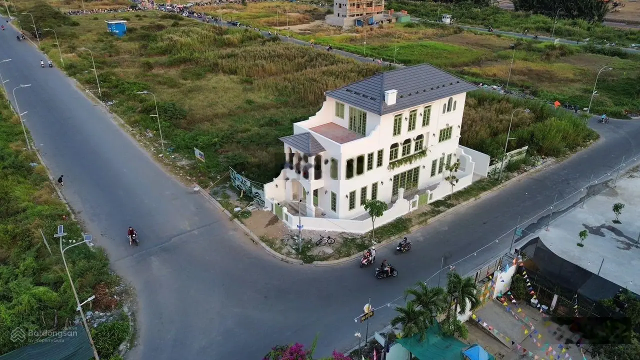 Bán đất biệt thự Thái Sơn Bộ Quốc Phòng, Phước Kiển, DT 250m2 sổ hồng riêng, XD ngay giá 50 tr/m2