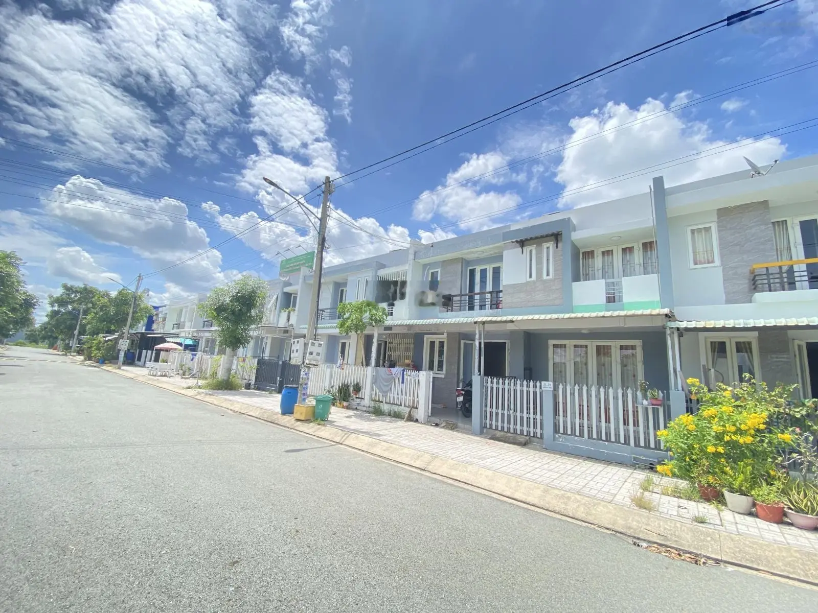 Cát Tường Phú Sinh bán lô góc 2 mặt tiền DT: 8*18.3m SHR gần Công Viên 7 Kỳ Quan Thế Giới giá rẻ